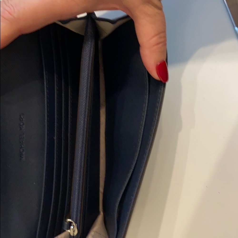 Wallet - Picture 2 of 2
